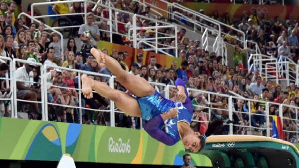 গর্বিত করেন রিওতে