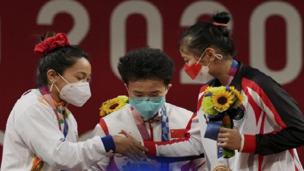 ভারোত্তোলনে পদকজয়ীরা