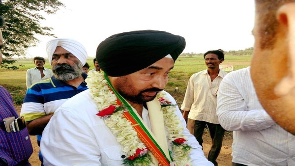 সিঙ্গুর-নন্দীগ্রাম পর্ব থেকে তৃণমূলের পাশে সিঙ্গুর-নন্দীগ্রাম পর্ব থেকে তৃণমূলের পাশে