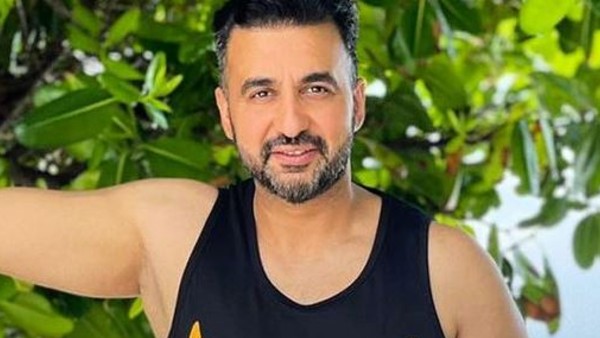 চলছে তদন্ত , শার্লিনকে সমন