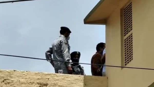 দিব্যেন্দু অধিকারীর প্রতিক্রিয়া দিব্যেন্দু অধিকারীর প্রতিক্রিয়া