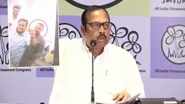 তৃণমূল ভবনে ছবি প্রকাশ তৃণমূল ভবনে ছবি প্রকাশ