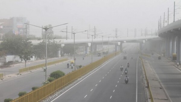রাজ্যের ওপরে রয়েছে নিম্নচাপ অক্ষরেখা 