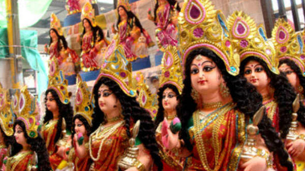 এইসব মূর্তি দাঁড়িয়ে থাকা অবস্থায় রাখবেন না