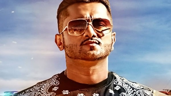  ২০১৪ সালে জানান তিনি বিবাহিত