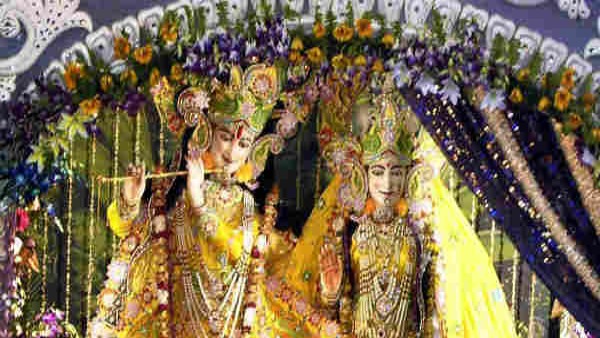ছোট্ট গোপালকে কেন দেওয়া হয় এত খাবার