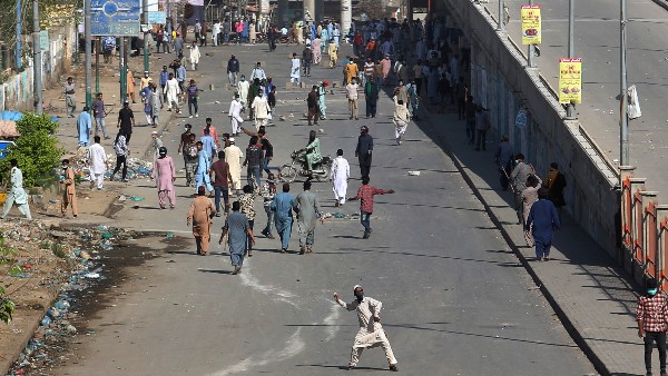 গত বছরও একাধিক মন্দির ভাঙচুর