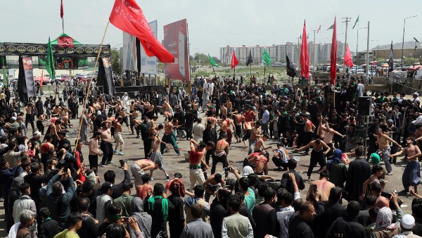 তালিবানরা শিশুদেরকেও ছাড়ছে না