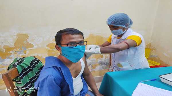 বাজারে থাকা ভ্যাকসিনের প্রশংসা বাজারে থাকা ভ্যাকসিনের প্রশংসা