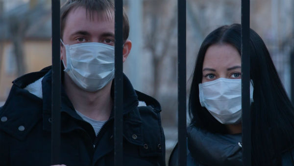 মাস্ক বিলির কাজ করবে পুলিশ