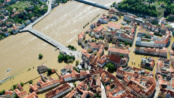 বাড়ছে সমুদ্রের জলস্তর