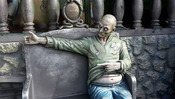 তরুণীর হাড়ের দাম দ্রুত বেড়েছে