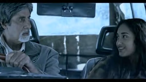 অমিতাভ বচ্চন ও জিয়া খান–নিশব্দ