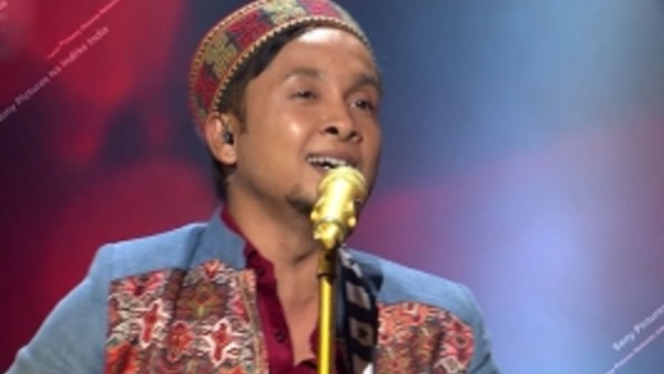 তেরি মিট্টি গান গেয়ে প্রশংসা পান পবনদীপ তেরি মিট্টি গান গেয়ে প্রশংসা পান পবনদীপ