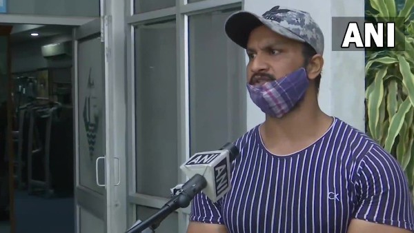 পা শেভ করতে হবে পা শেভ করতে হবে