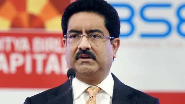 ভোডাফোনের পদ থেকে সরলেন কুমার বিড়লা