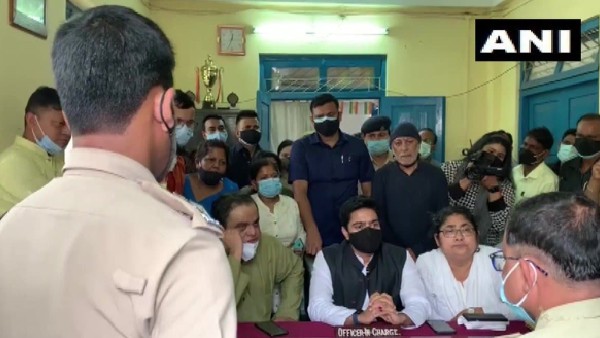 শীঘ্রই অবসান বিপ্লব দেবের সরকারের