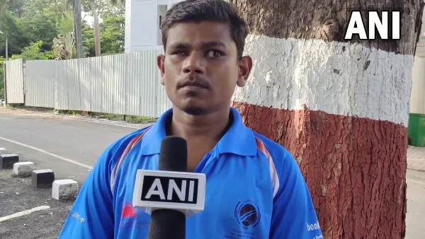  পরিবারের একমাত্র রোজগেরে