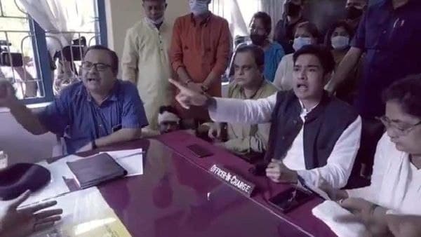 মিথ্যাচারের পাল্টা তোপ