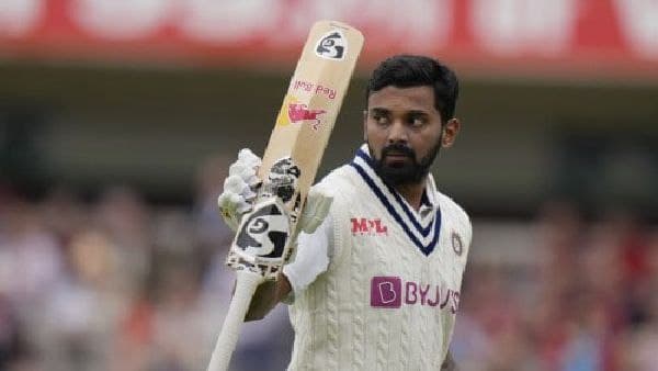 দ্বিতীয় বলেই ফেরেন রাহুল দ্বিতীয় বলেই ফেরেন রাহুল