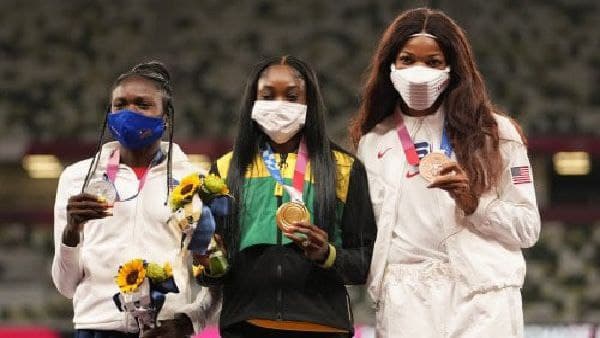 সোনার মেয়ে