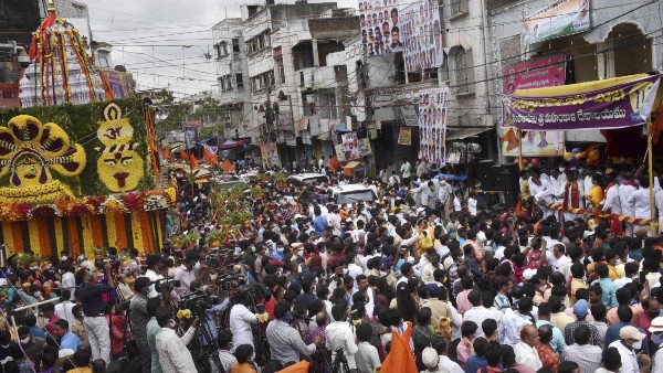  কি হয় বোনালু উৎসবে