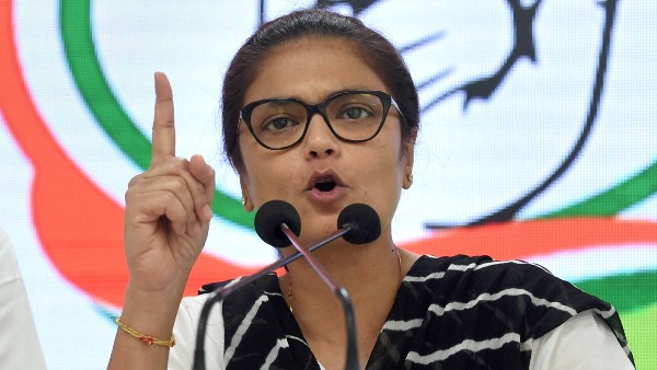 দলের সিএএ লাইনের বিরোধী ছিলেন সুম্মিতা