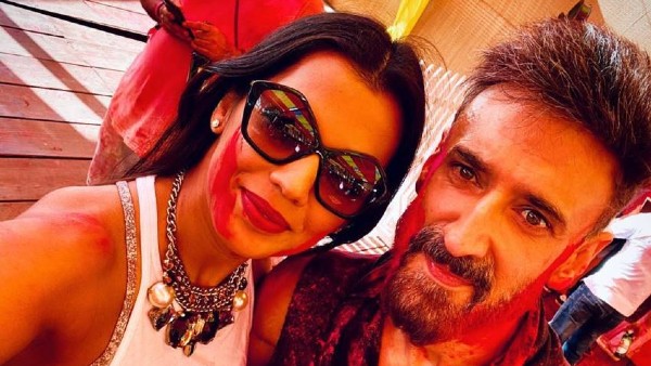  ব্লু-এর শ্যুটিংয়ের সময়কী ঘটেছিল?