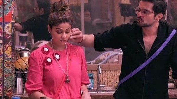 বিগ বসে জমে উঠেছে রাকেশ–শমিতা কানেকশন