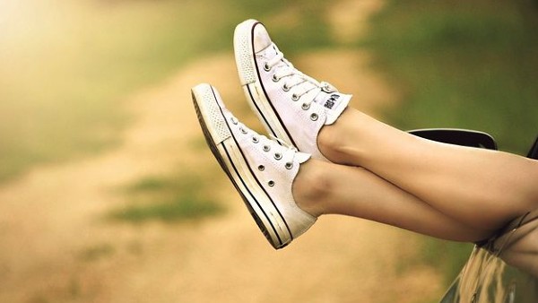 পুরনো জুতো–চপ্পল পুরনো জুতো–চপ্পল