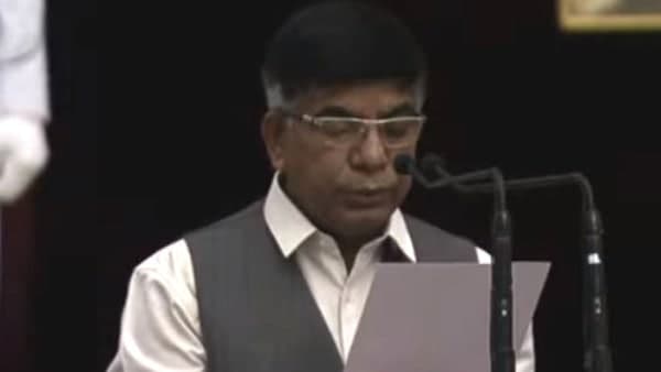 বিশ্বভারতীর অনুষ্ঠানে কেন্দ্রীয় মন্ত্রী বিশ্বভারতীর অনুষ্ঠানে কেন্দ্রীয় মন্ত্রী