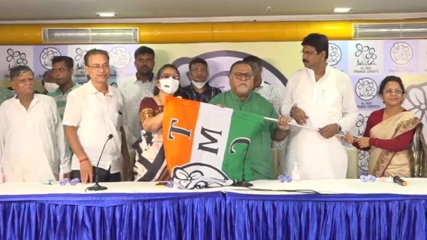  তৃণমূলে যোগদান নয় ফেরা