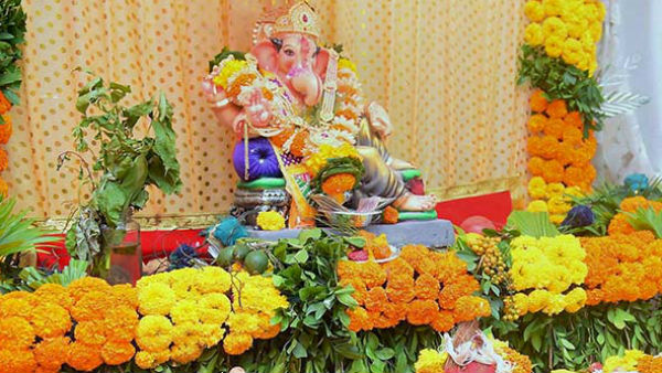 গণেশকে সিঁদুর অর্পণ করার রীতি গণেশকে সিঁদুর অর্পণ করার রীতি