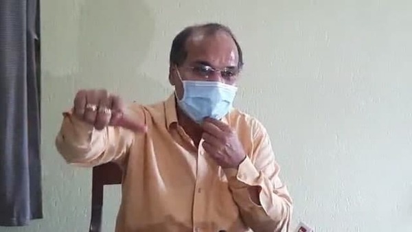 দিল্লিতে গিয়ে মোদীকে ধরেছিলেন মমতা দিল্লিতে গিয়ে মোদীকে ধরেছিলেন মমতা