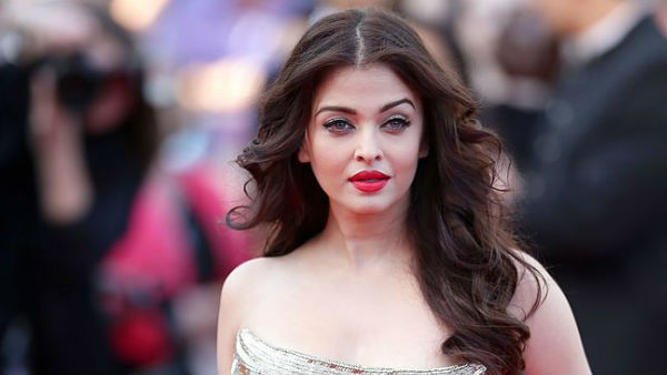 পর পর ছবি থেকে বাদ যান অ্যাশ! পর পর ছবি থেকে বাদ যান অ্যাশ!