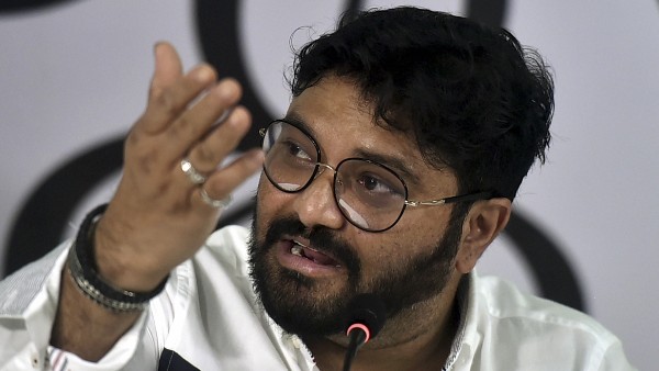 রাজনীতির সঙ্গেও গান চালিয়ে যেতে চান বাবুল