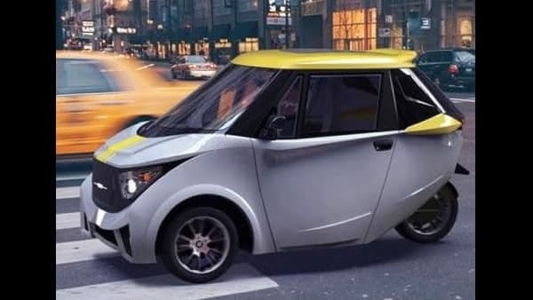 তিন চাকার গাড়ি! 