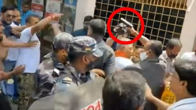 দিলীপ ঘোষের প্রচারে উত্তেজনা