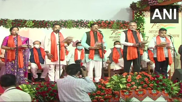 মন্ত্রিসভার শপথ