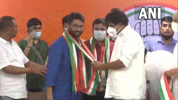 কংগ্রেসে জিগনেশ