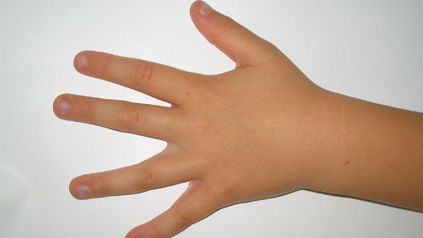 হালকা গোলাপী রঙের তালু হালকা গোলাপী রঙের তালু