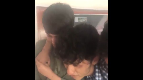  কোন কোন মিডিয়া হাউসের সাংবাদিকদেক মারধর করা হচ্ছে