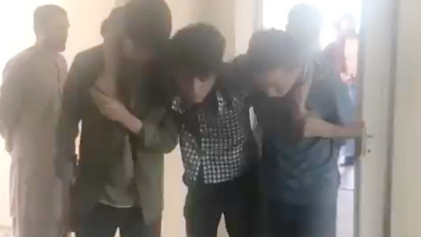  মহিলাদের উপরেও চলছে অকথ্য অত্যাচার