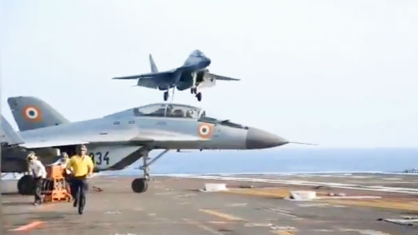 মিগ-২৯ এয়ারক্র্যাফ্ট চালাতে বিশেষ ভাবে সক্ষম