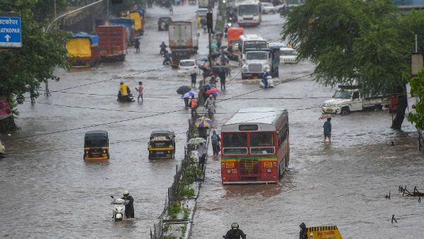 মুম্বইতে হলুদ সতর্কতা মুম্বইতে হলুদ সতর্কতা