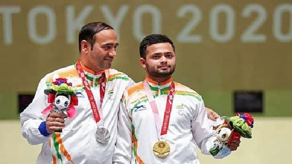 রেকর্ড রুপো 