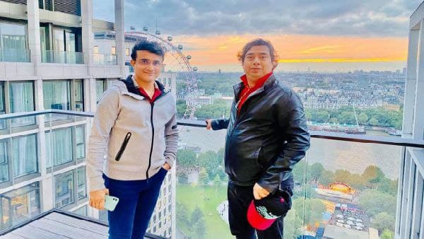 টেমসের ধারে দাদাগিরি টেমসের ধারে দাদাগিরি