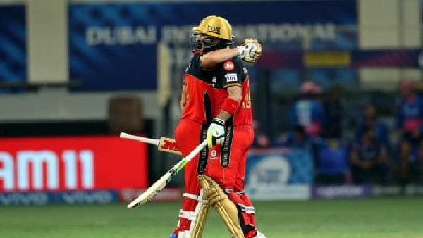 কে কোথায় দাঁড়িয়ে? কে কোথায় দাঁড়িয়ে?