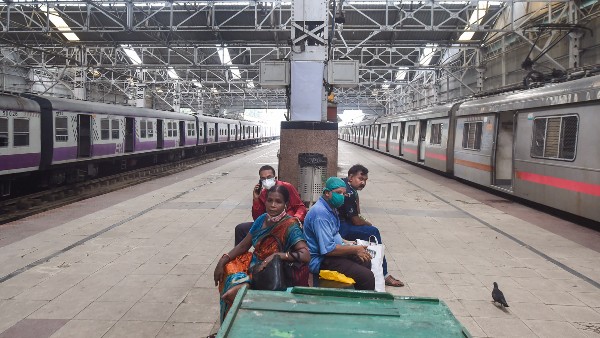প্ল্যাটফর্মেও থাকবে দুগজের দূরত্ব
