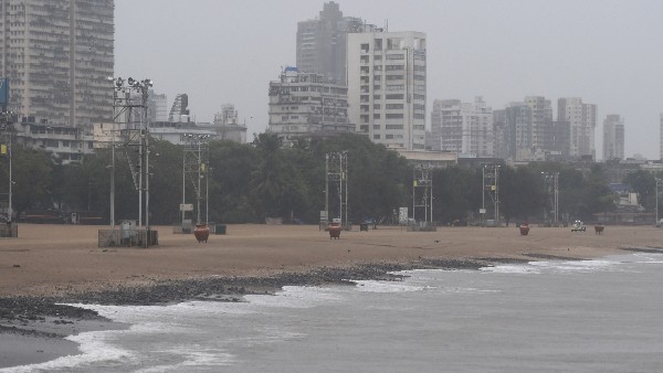 কোথায় কোথায় বিস্ফোরণ করেছিল? 